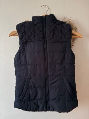 Aeropostale Navy Quilted Puffer Vest with Knit Yoke and Faux-Fur Trim